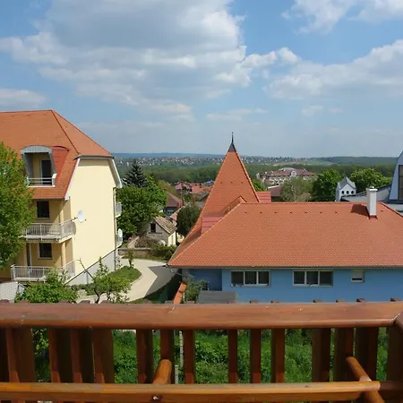 Roselio Sky Apartment Hévíz